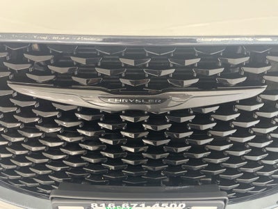2023 Chrysler 300 Touring