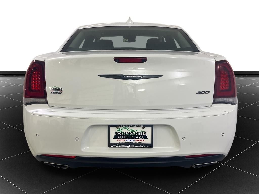 2023 Chrysler 300 Touring
