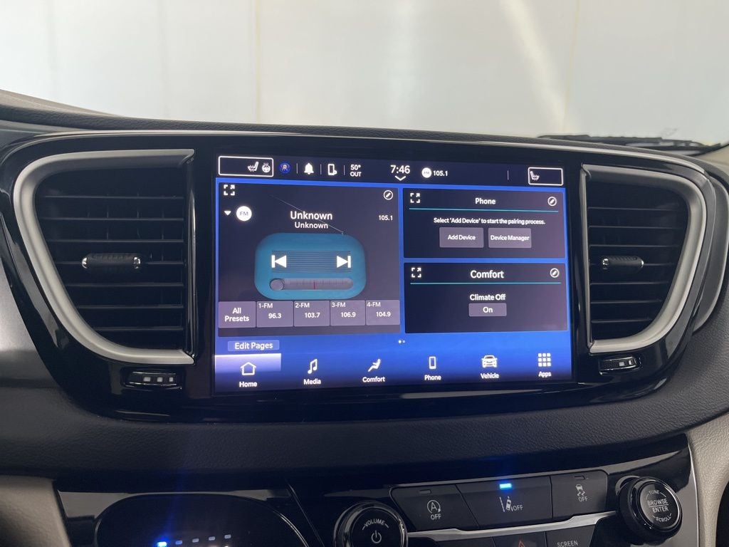 2022 Chrysler Pacifica Touring L