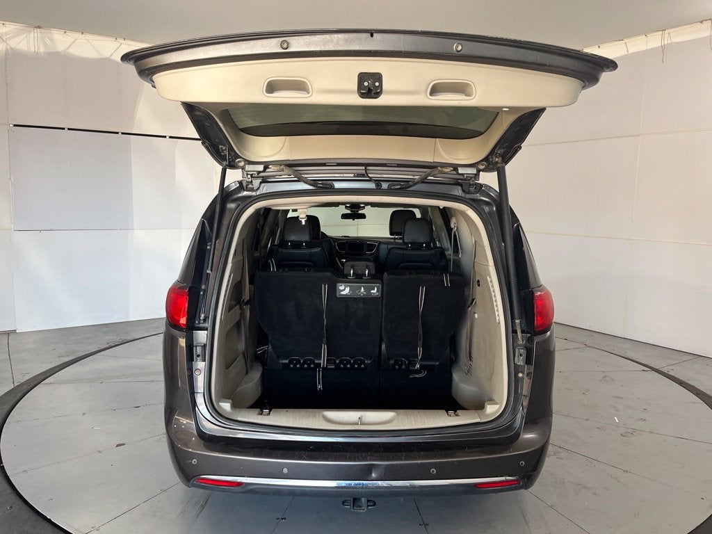 2018 Chrysler Pacifica Touring L
