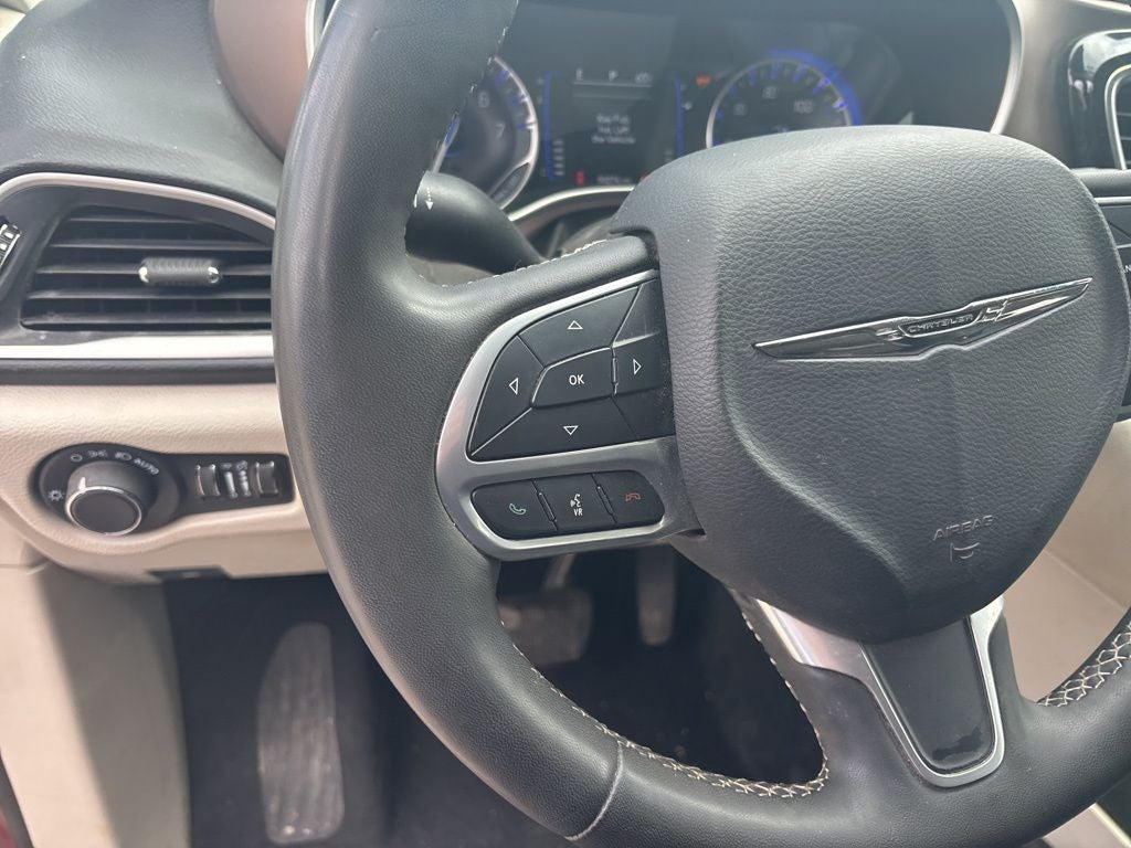 2023 Chrysler Voyager LX