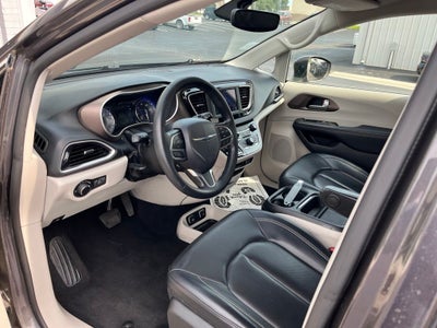 2020 Chrysler Voyager LXI
