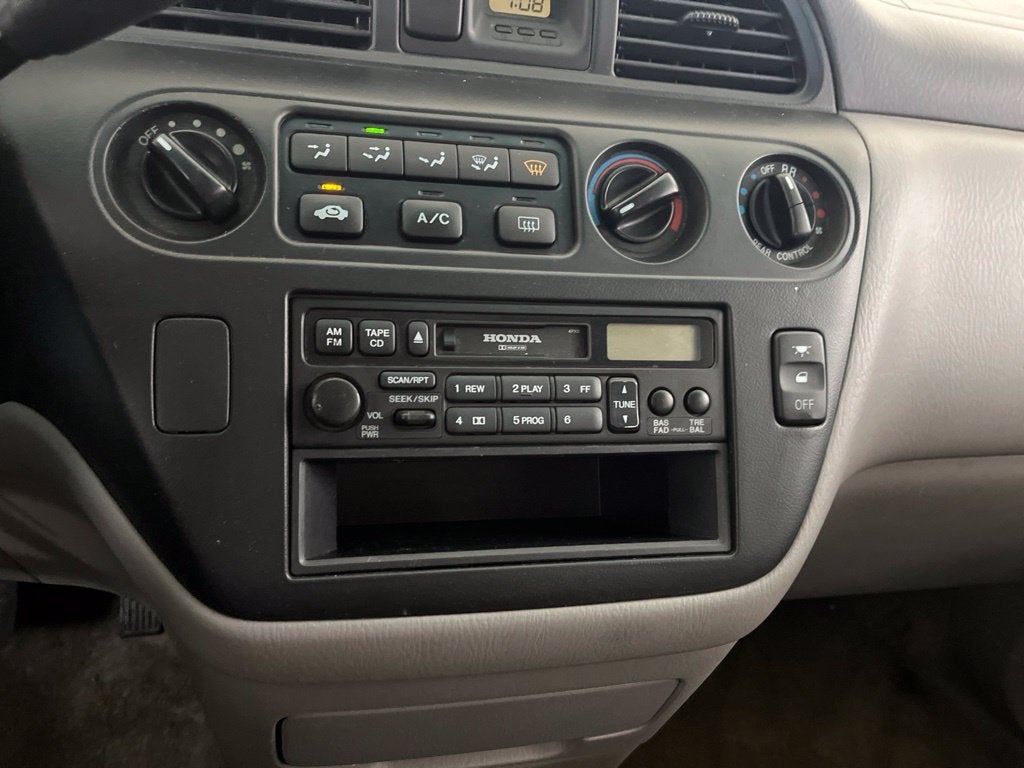 2000 Honda Odyssey LX 7 Passenger