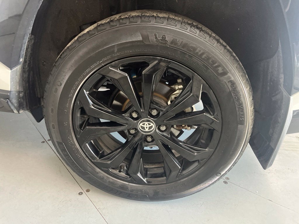 2025 Toyota RAV4 Hybrid XSE