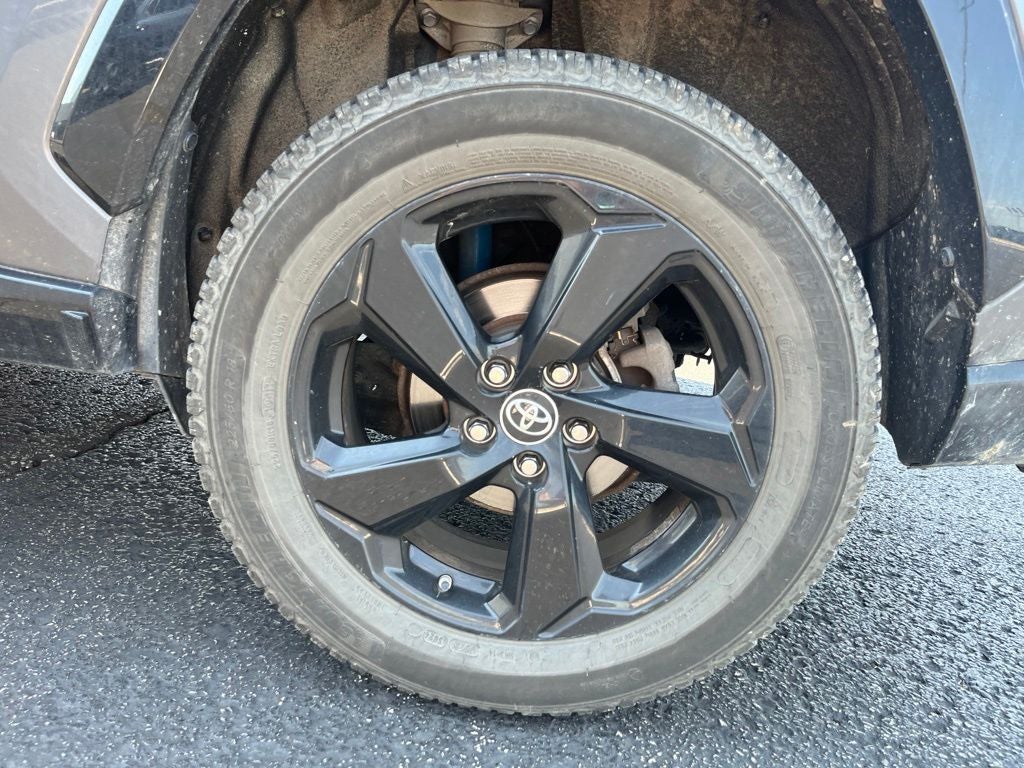 2019 Toyota RAV4 Hybrid XSE