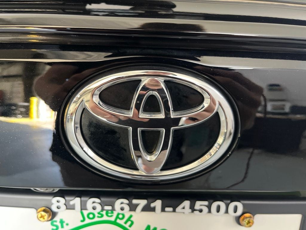 2025 Toyota RAV4 Hybrid Woodland Edition