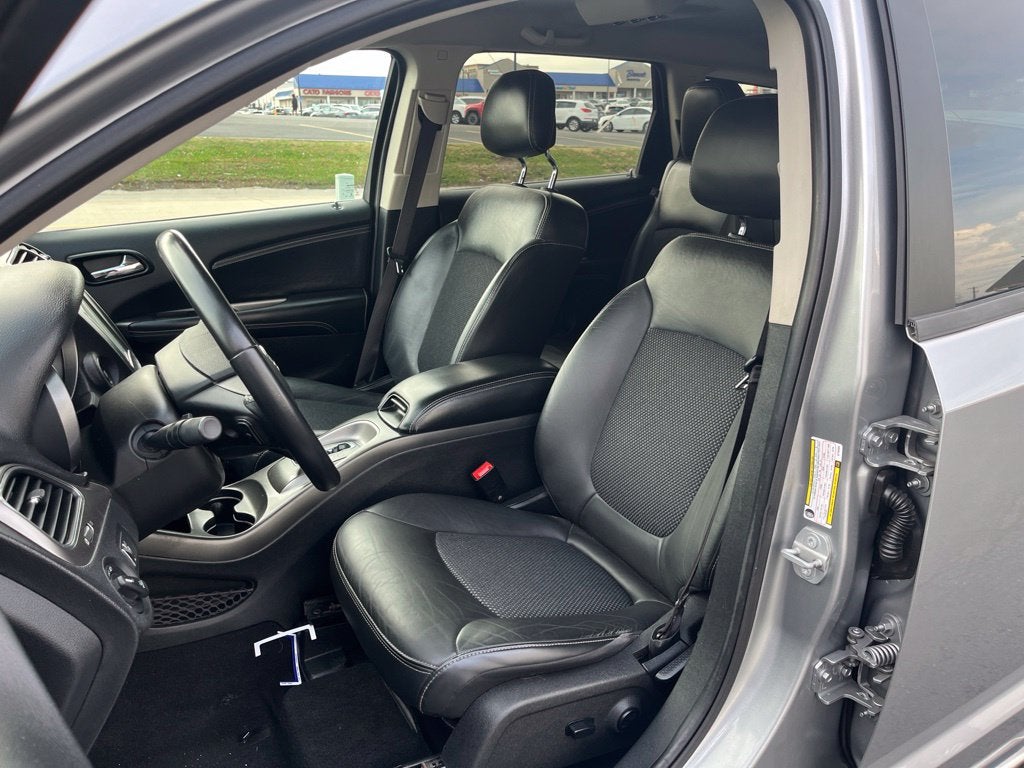 2019 Dodge Journey Crossroad