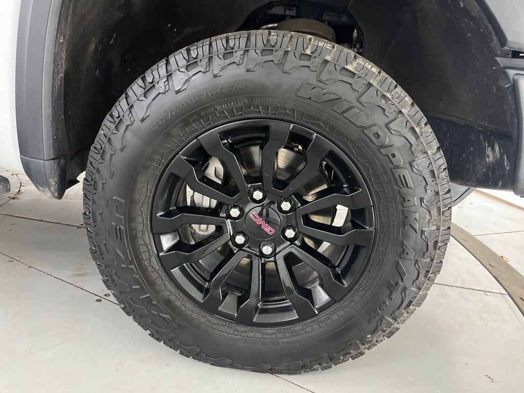 2023 GMC Sierra 1500 AT4X