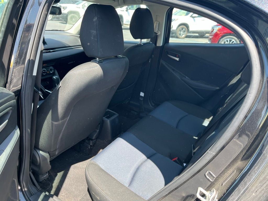 2019 Toyota Yaris LE