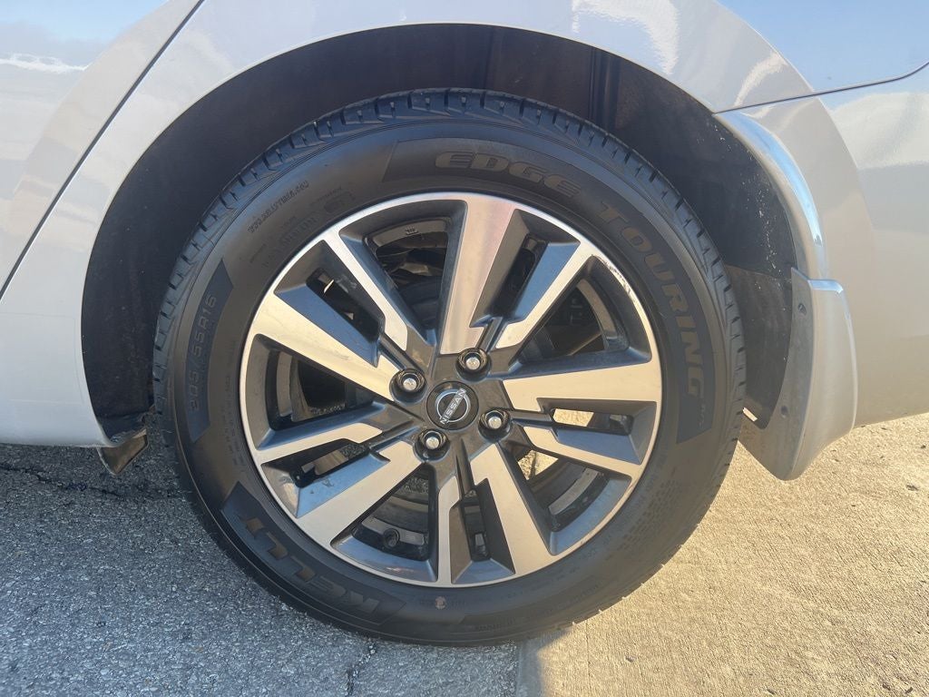 2024 Nissan Versa 1.6 S