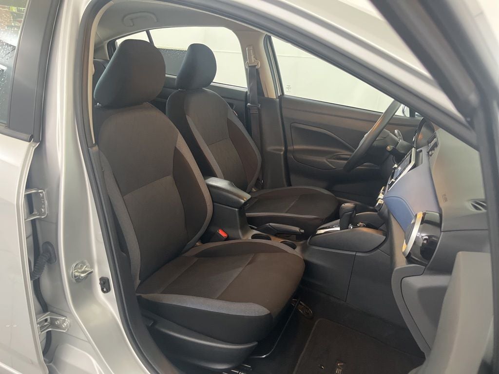 2023 Nissan Versa 1.6 SV