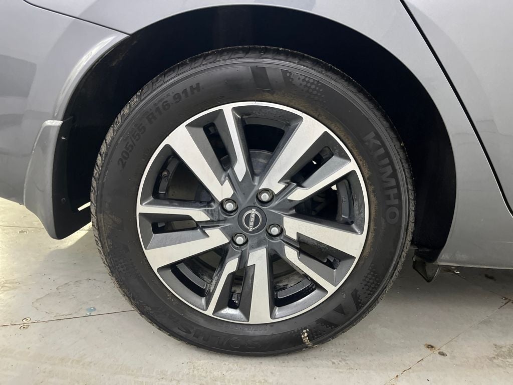 2024 Nissan Versa 1.6 SV