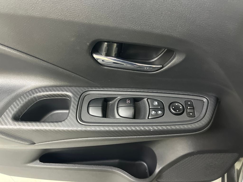 2024 Nissan Versa 1.6 SV