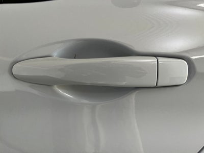 2024 Nissan Versa 1.6 SR