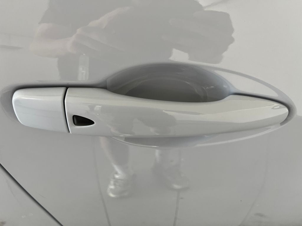 2024 Nissan Versa 1.6 SR