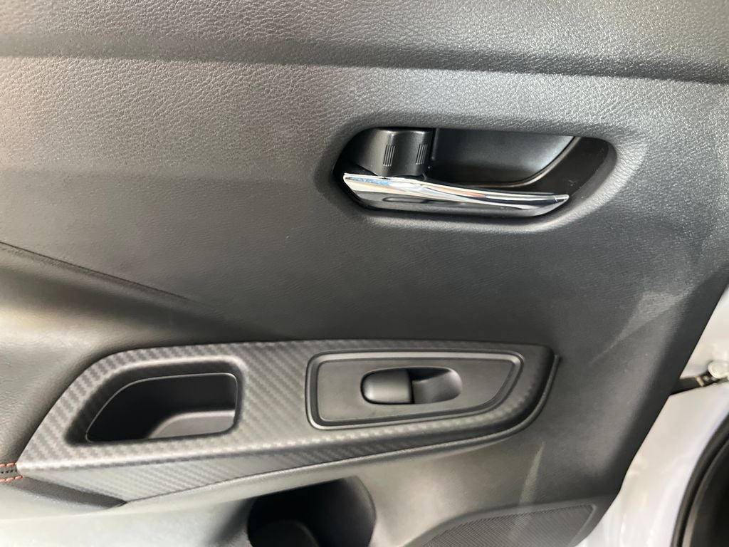 2024 Nissan Versa 1.6 SR