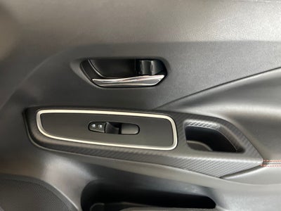 2024 Nissan Versa 1.6 SR