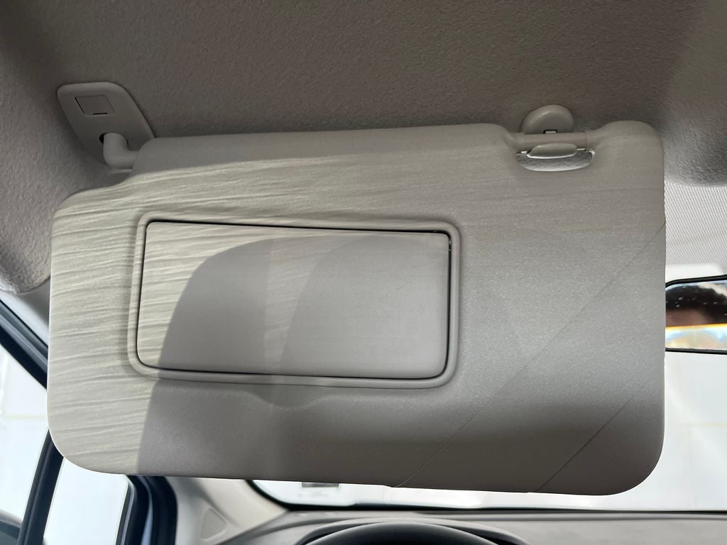 2024 Nissan Versa 1.6 SR