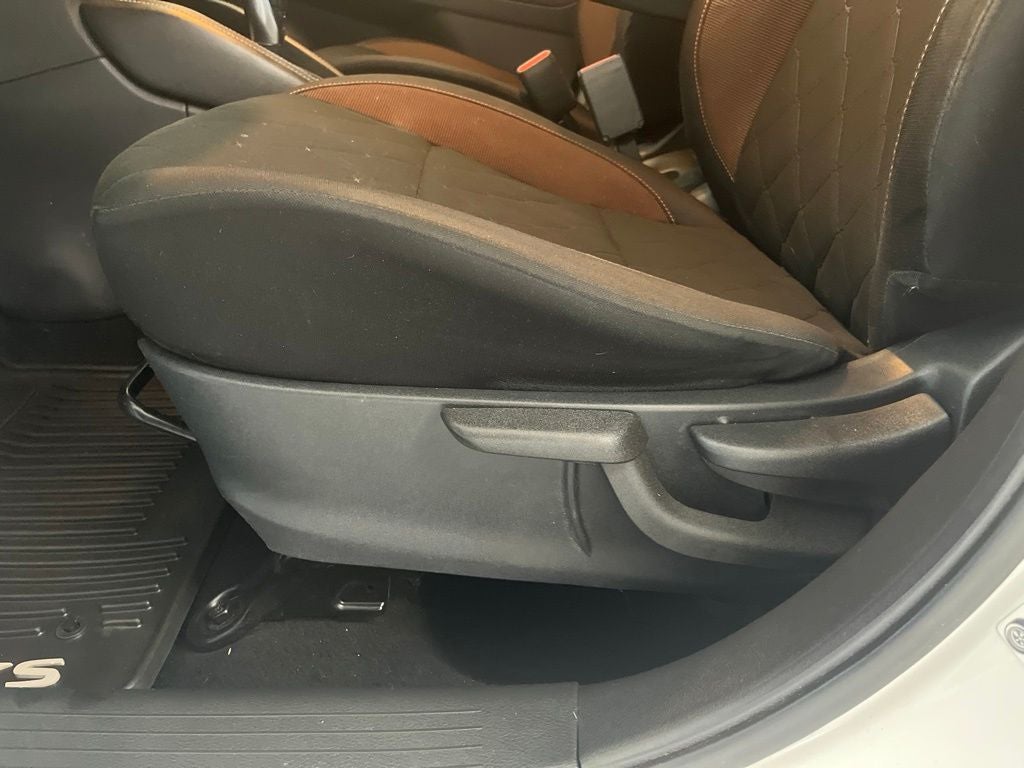 2018 Nissan Kicks SR