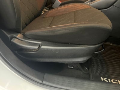 2018 Nissan Kicks SR