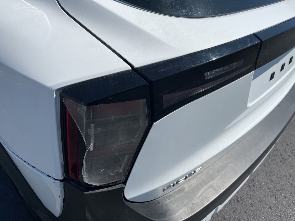 2025 Nissan Kicks S