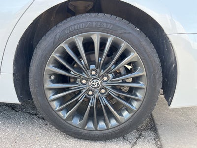 2019 Toyota Avalon Hybrid XSE