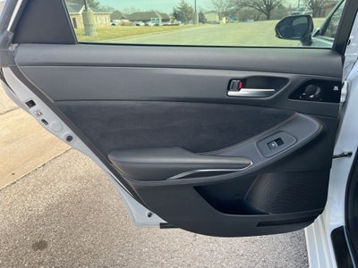 2019 Toyota Avalon Hybrid XSE