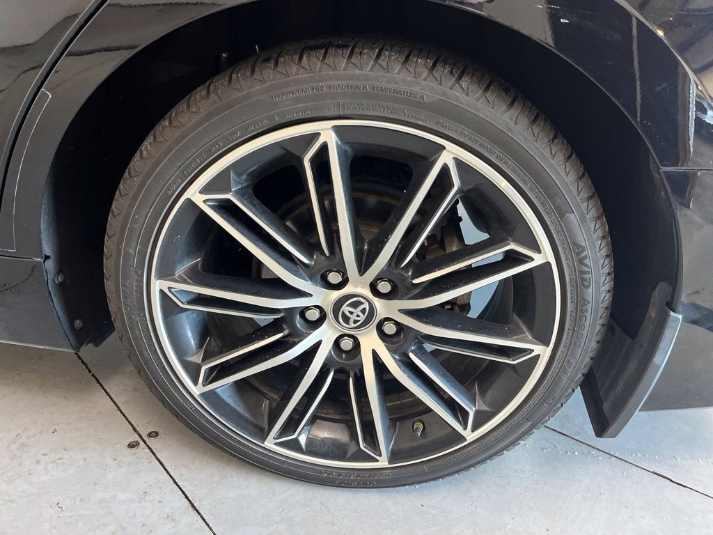 2019 Toyota Avalon XSE