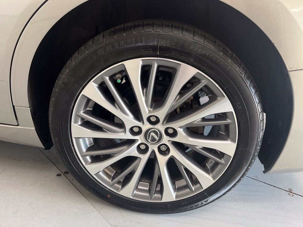 2021 Lexus ES 250