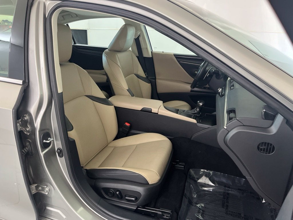 2021 Lexus ES 250