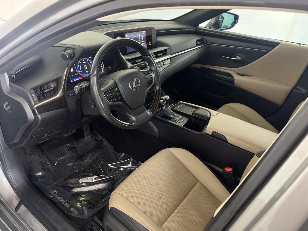 2021 Lexus ES 250