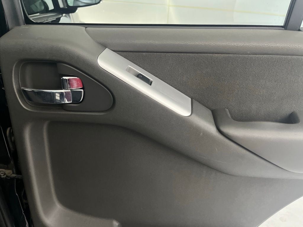 2012 Nissan Pathfinder SV