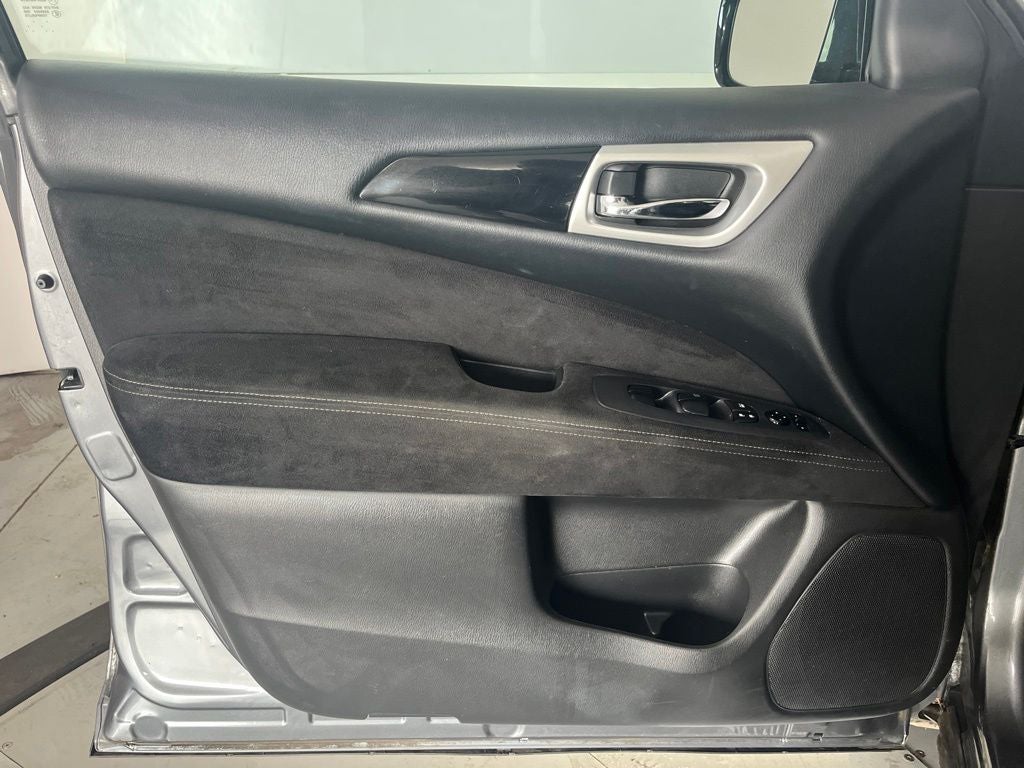 2015 Nissan Pathfinder S