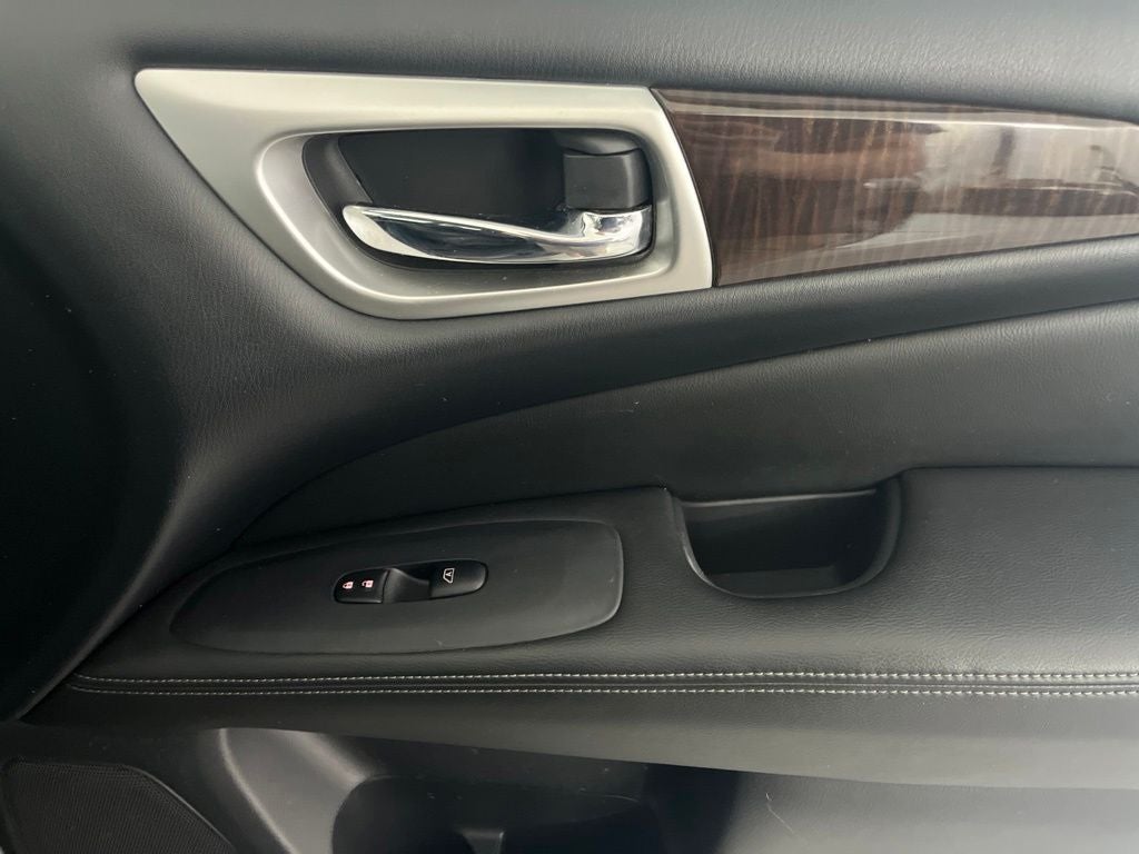 2015 Nissan Pathfinder Platinum