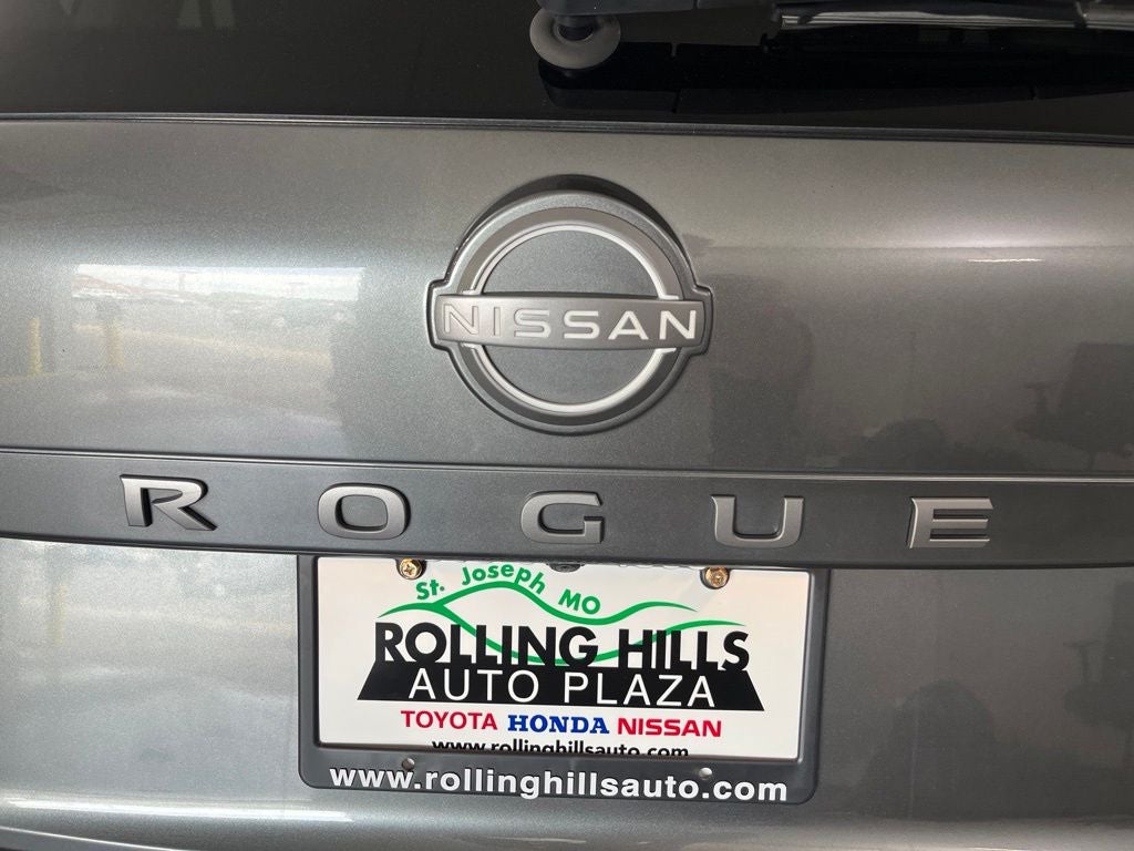2025 Nissan Rogue SV