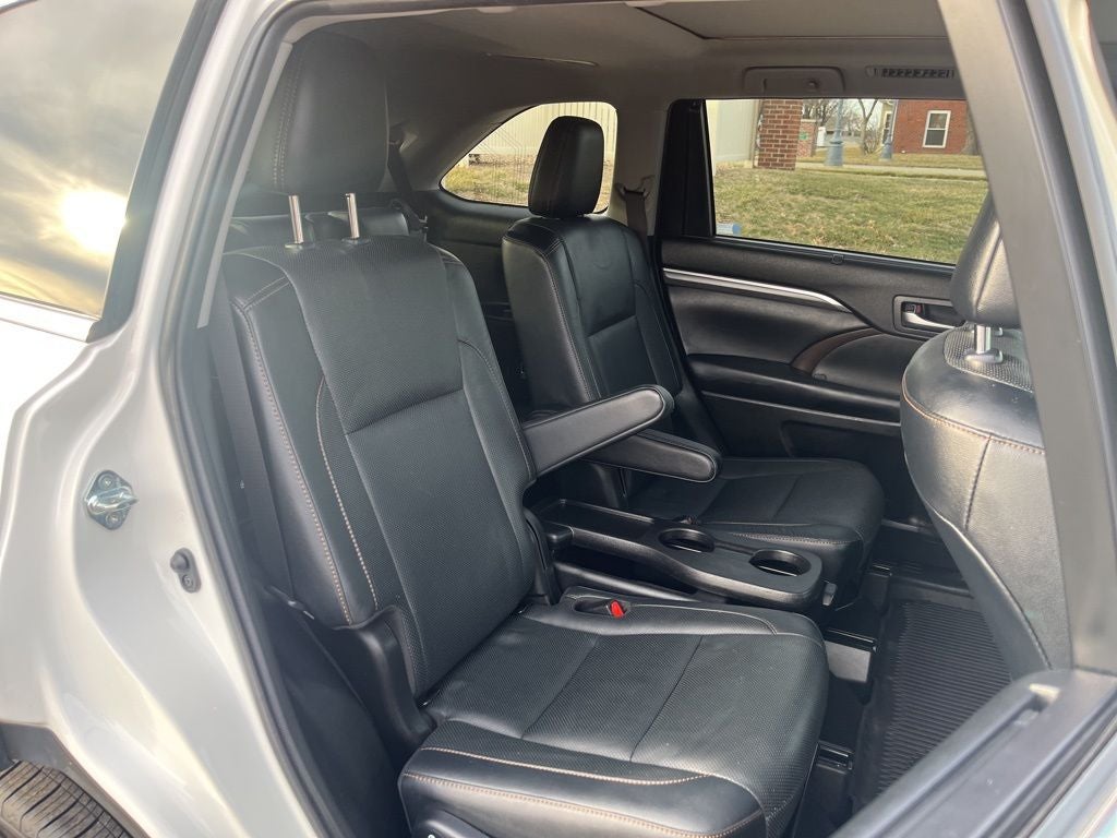 2019 Toyota Highlander Limited Platinum