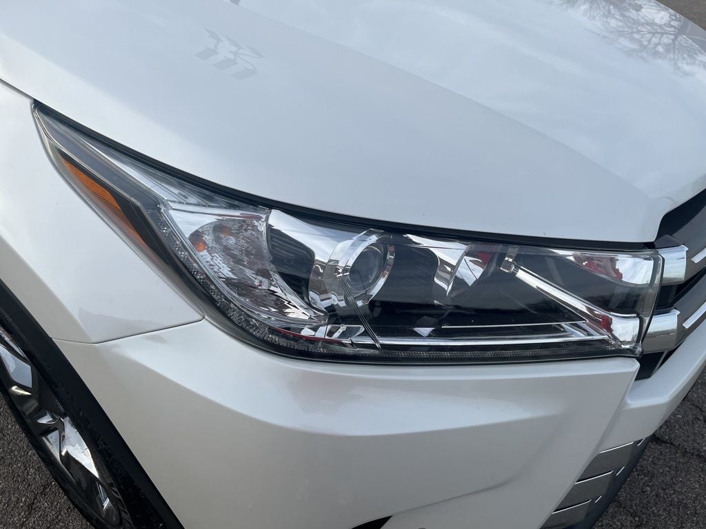 2019 Toyota Highlander Limited Platinum