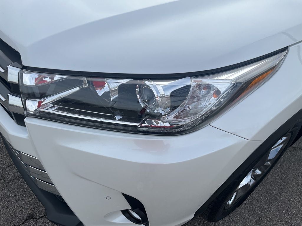 2019 Toyota Highlander Limited Platinum