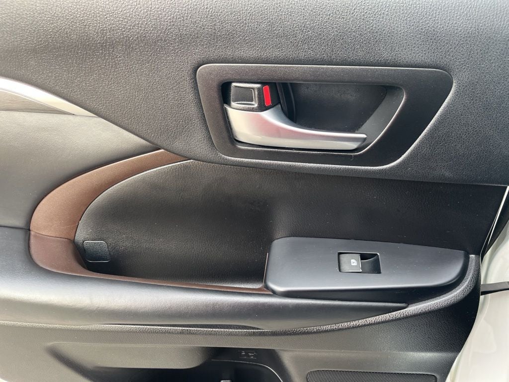 2019 Toyota Highlander Limited Platinum