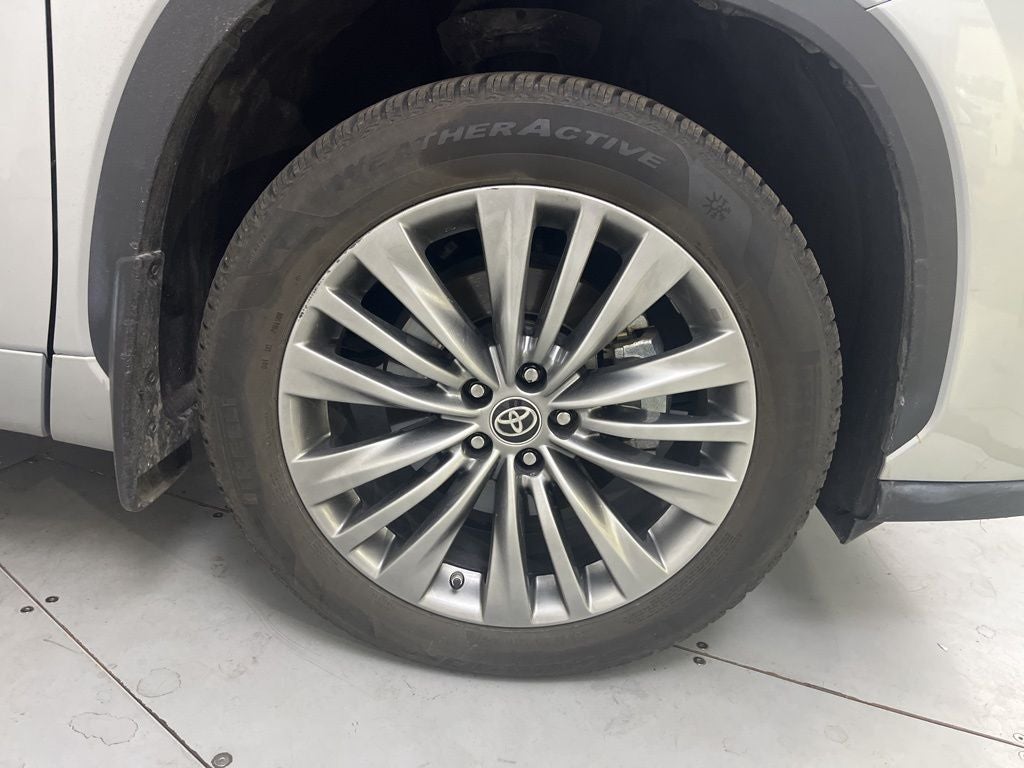 2020 Toyota Highlander Hybrid Platinum