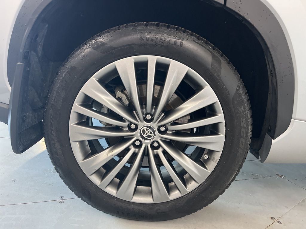 2020 Toyota Highlander Hybrid Platinum