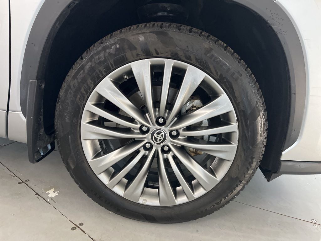 2020 Toyota Highlander Hybrid Platinum