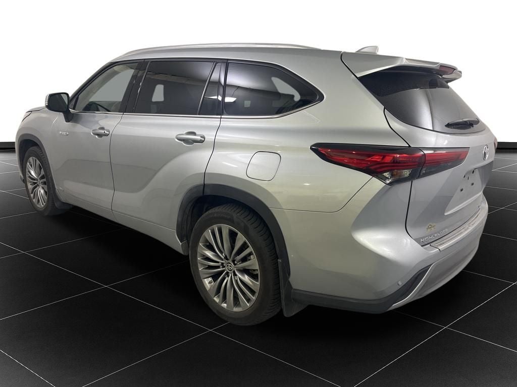 2020 Toyota Highlander Hybrid Platinum