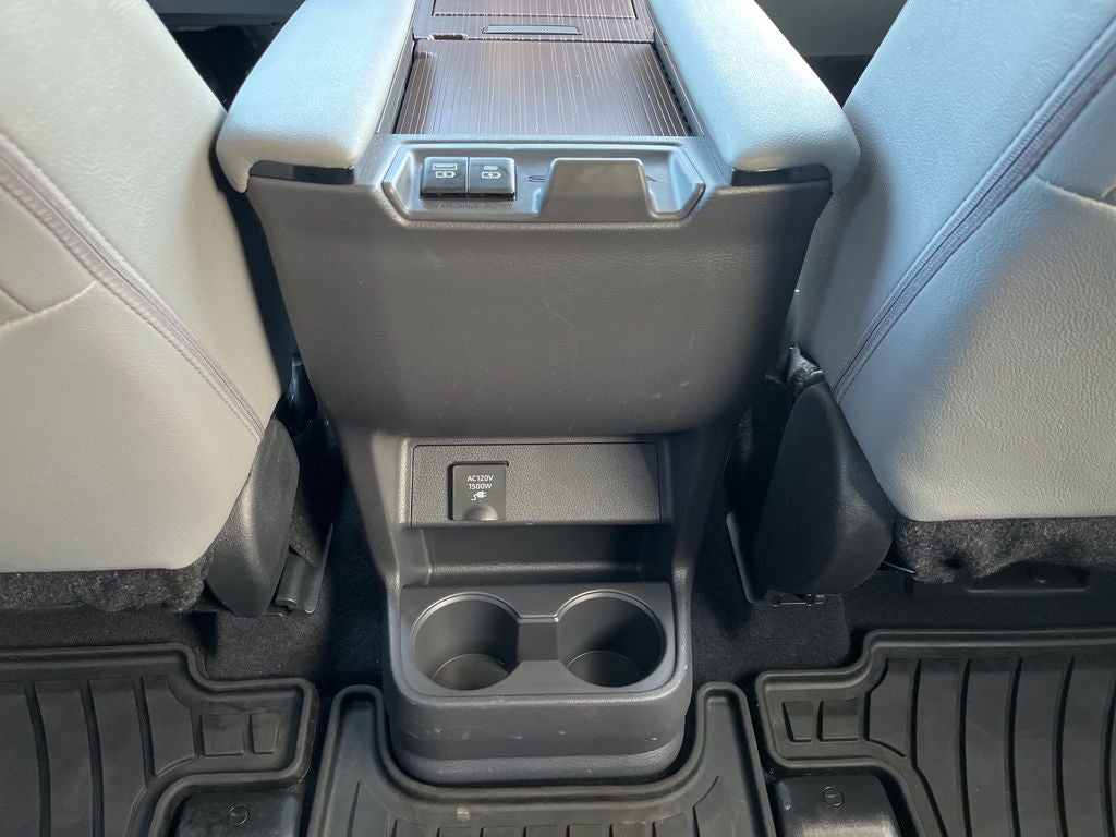 2024 Toyota Sienna XLE 7 Passenger