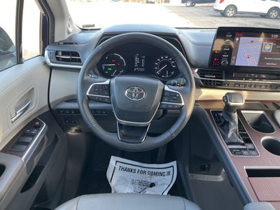 2024 Toyota Sienna XLE 7 Passenger