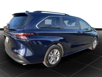 2024 Toyota Sienna XLE 7 Passenger
