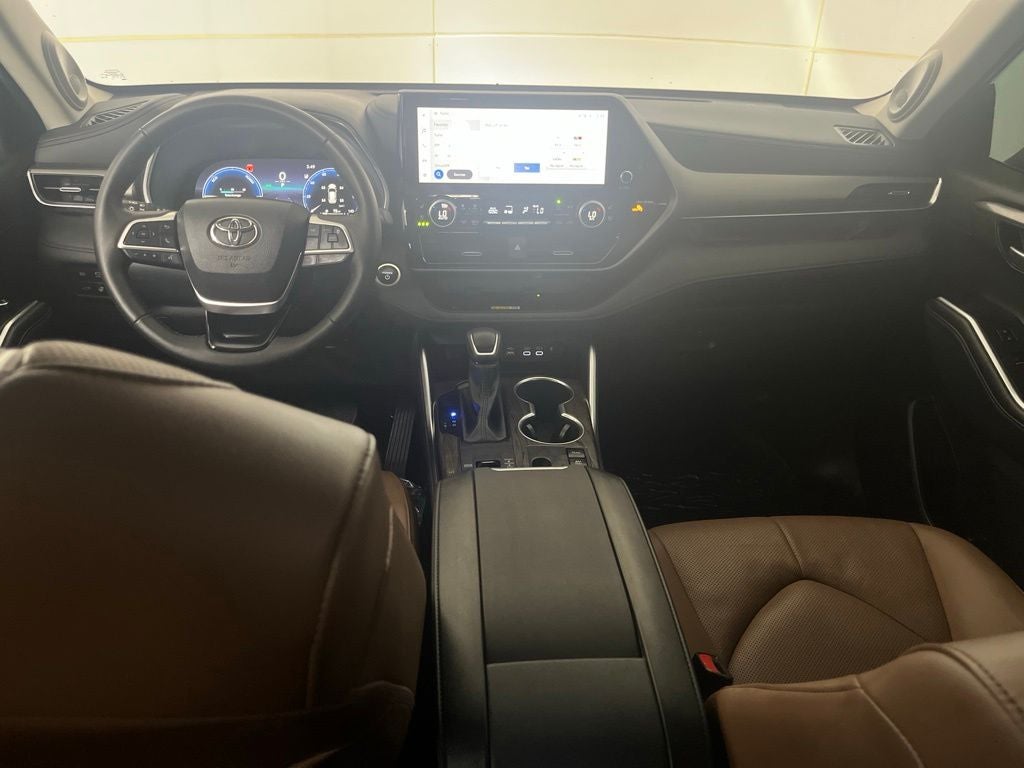 2025 Toyota Highlander Hybrid Limited 25th Edition