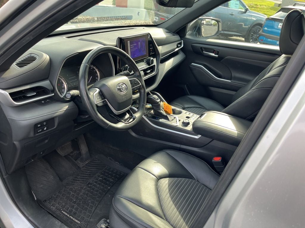 2023 Toyota Highlander XSE