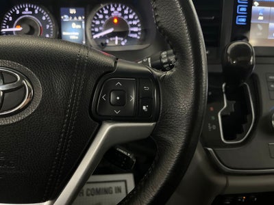 2017 Toyota Sienna XLE 7 Passenger