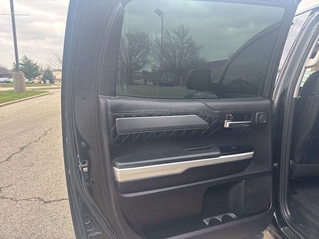 2017 Toyota Tundra Platinum 5.7L V8